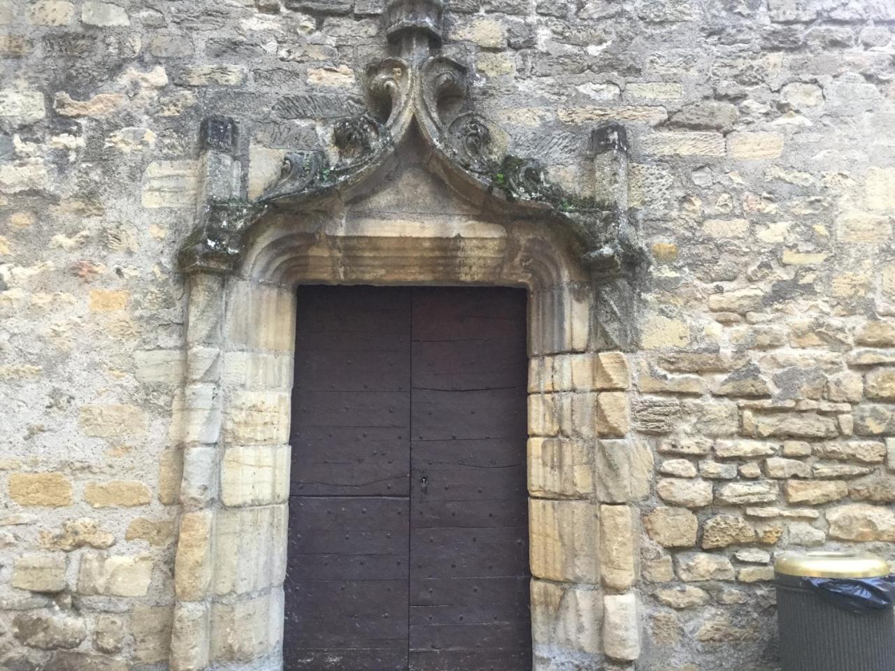 Le Home Belvès Exteriör bild