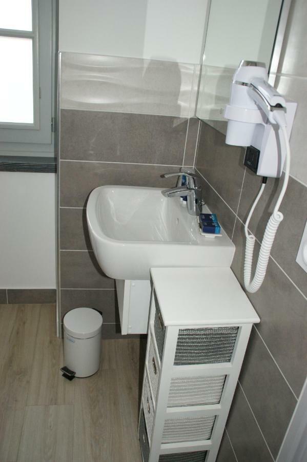 Le Home Belvès Exteriör bild